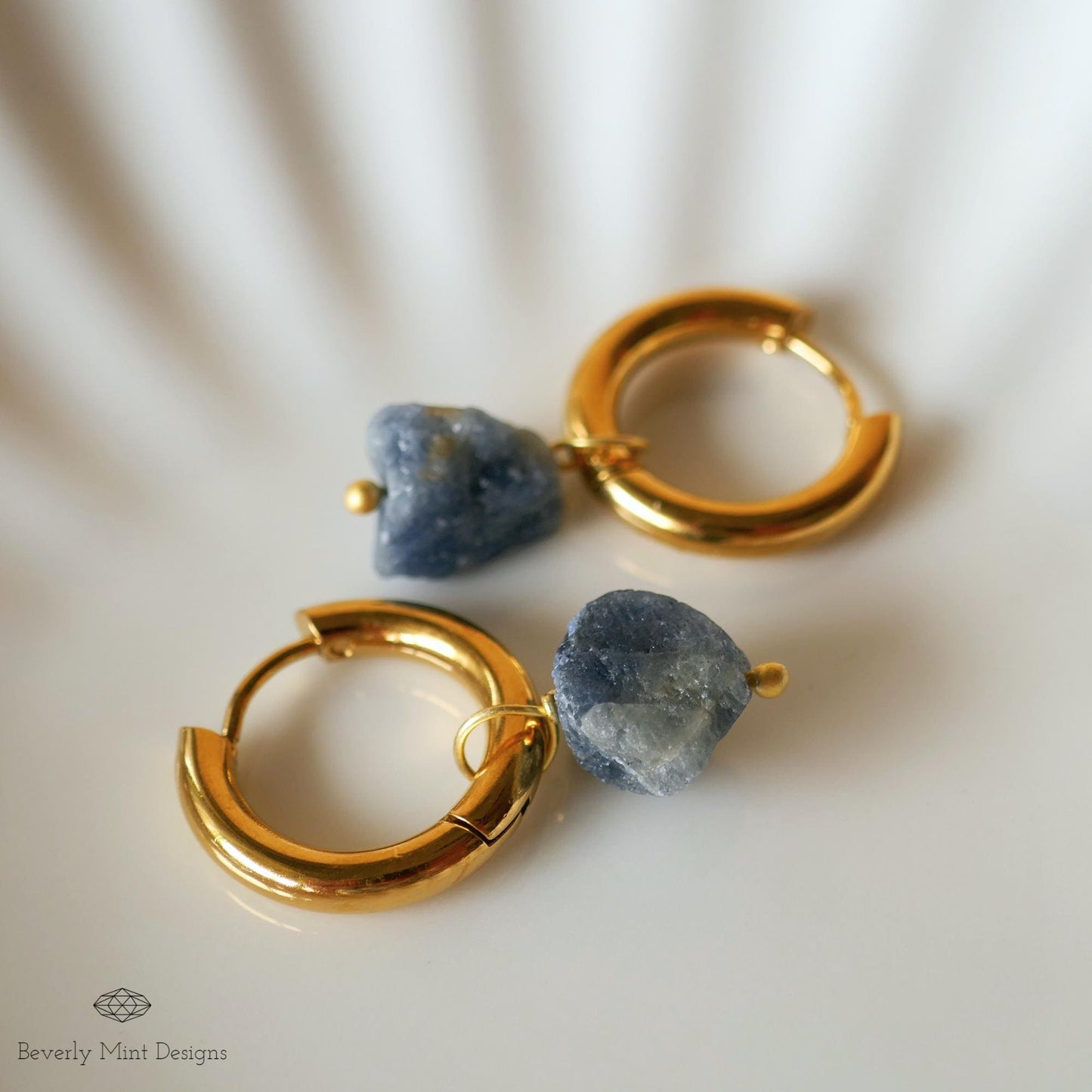 Raw Sapphire Stone Earrings, 18K Gold Huggie Hoop Earrings with September Birthstone, Blue Stone Earrings , Blue Jewelry, Gift For Her
