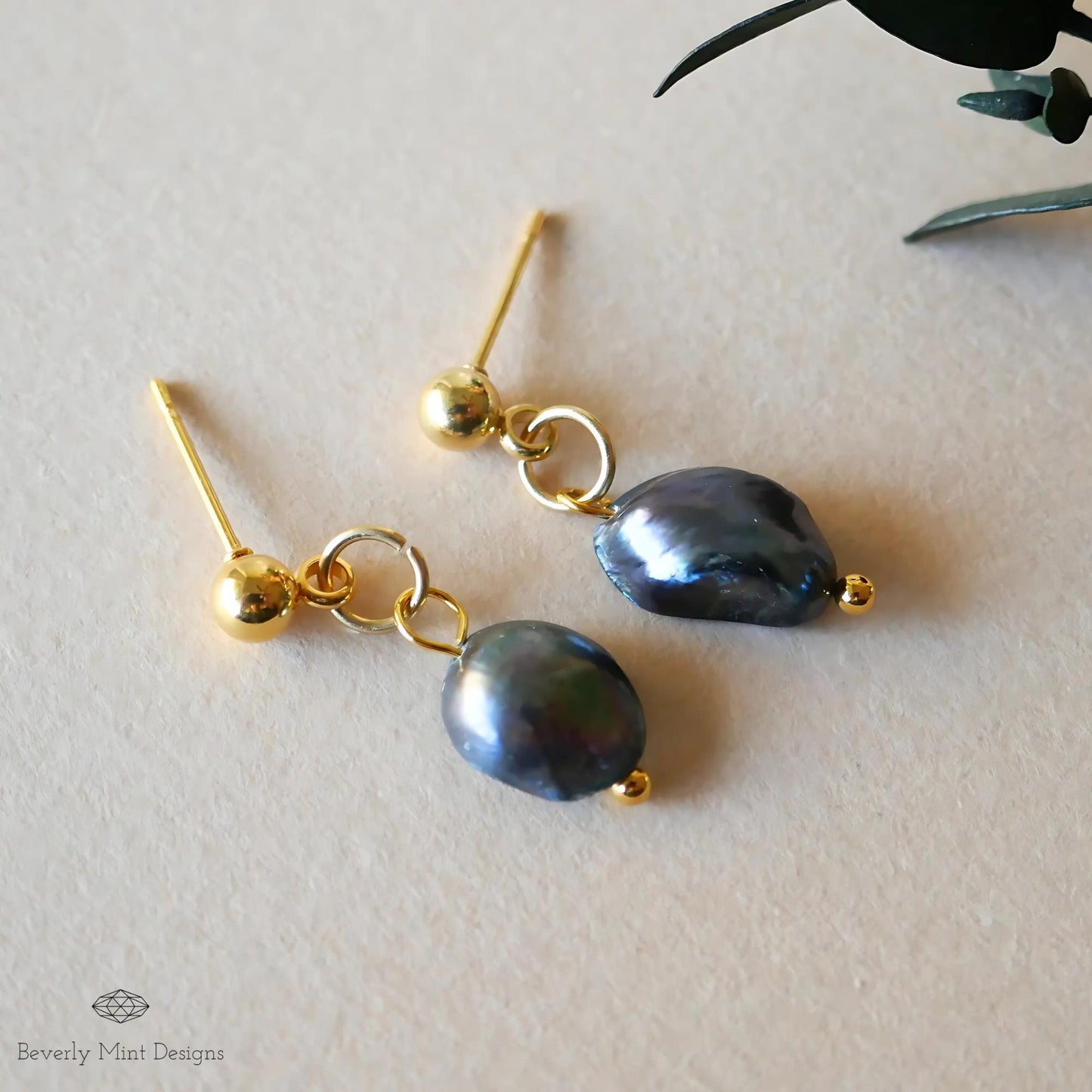 Gold Drop Earrings with Black Baroque Pearl Beads, Minimalist Pearl Dangle Earrings, Elegant Statement Jewelry, Unique, Gift For Her