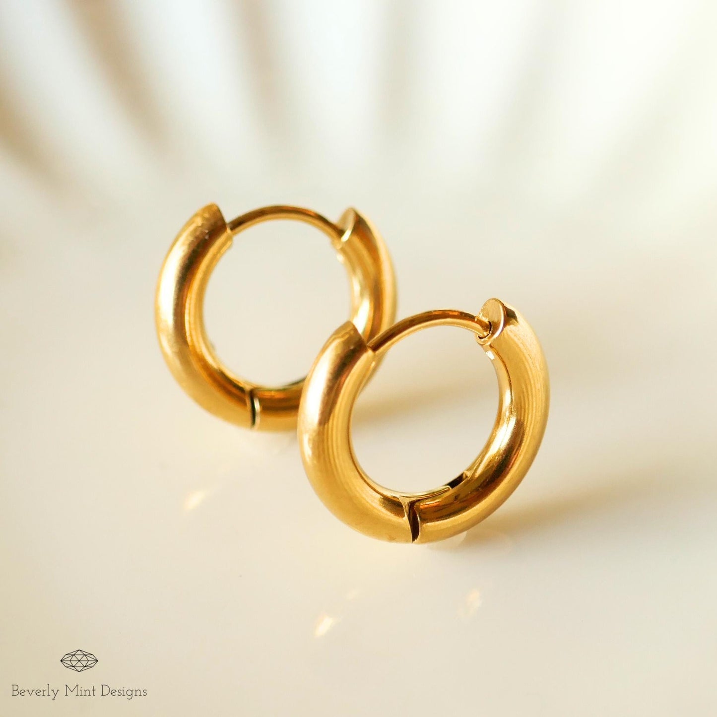 Gold Huggie Hoop Earrings , Chunky Gold Hoops, Minimalist Everyday Earrings ,18K Gold Plated Huggies , Dainty Gold Earrings