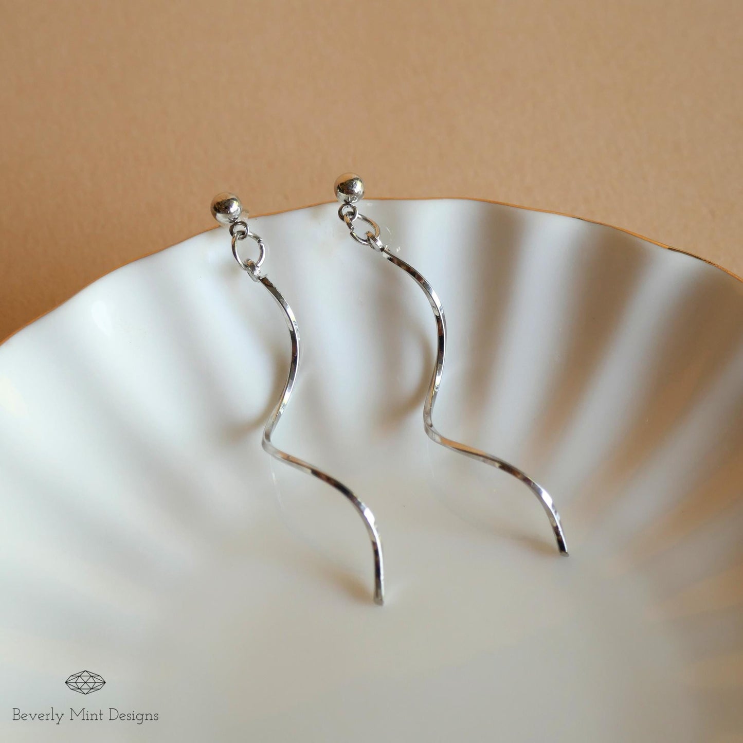 Silver Twirl Earrings, Silver Drop Earrings, Minimalist Silver Earrings, Wavy Earrings, Spiral Earrings, Bridesmaid Gift, Wedding Gift