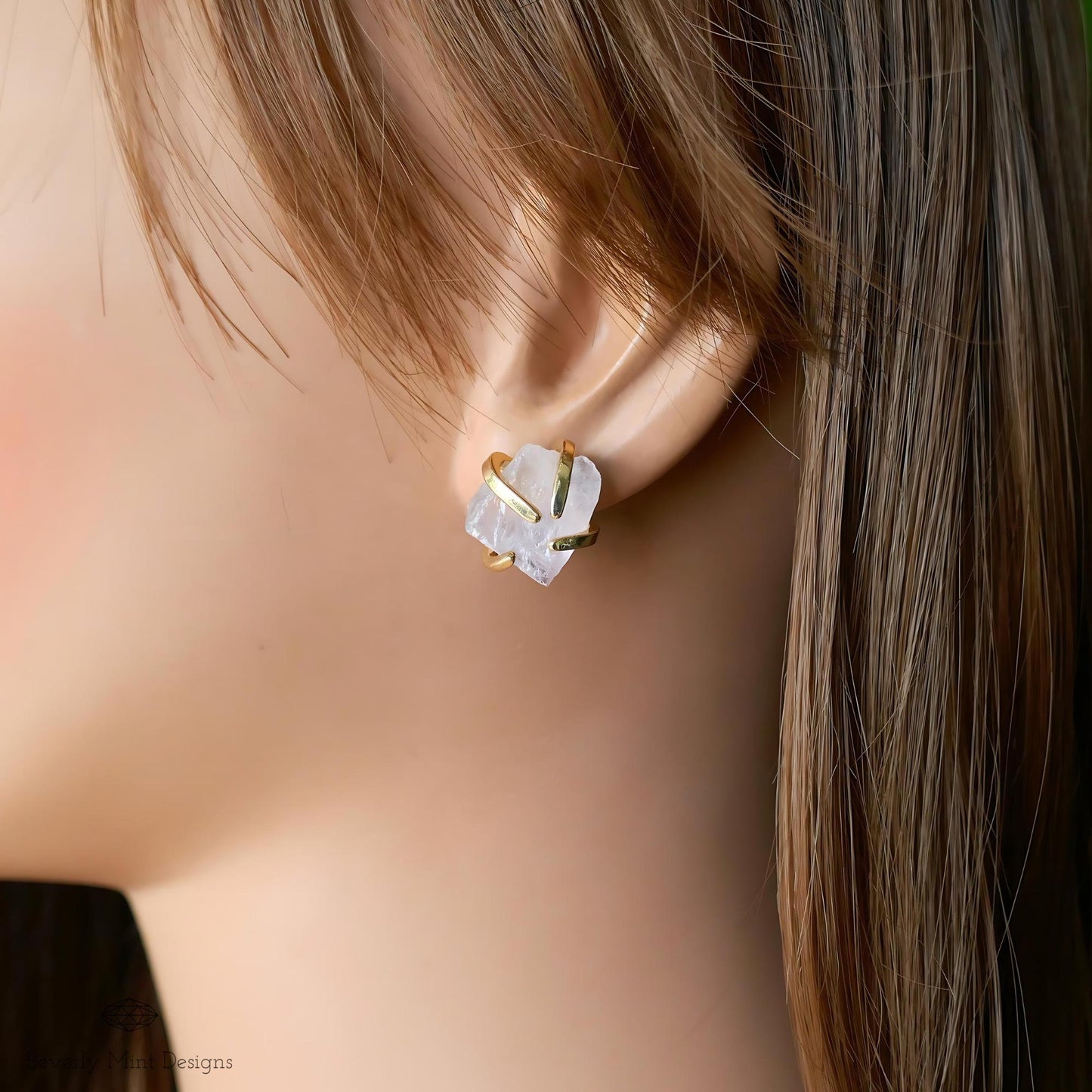 Light Amethyst Stud Earrings with 18K Gold, Light Purple Earrings, Lavender, Lilac Natural Raw Stone, Chakra Gemstone, February Birthstone