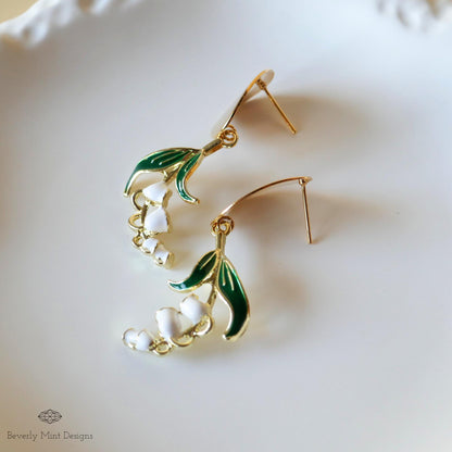 White Lily Of The Valley Flower Earrings, Floral Gold Drop Earrings, Birth Flower for May ,Unique Earrings ,Gift For Her, Gift For Her