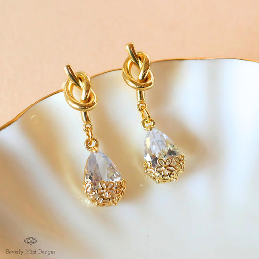 Gold Knot Crystal Drop Earrings, Elegant Teardrop Dangle Jewelry, Minimalist Earrings, Sparkling Floral Statement Earrings, Unique Gift