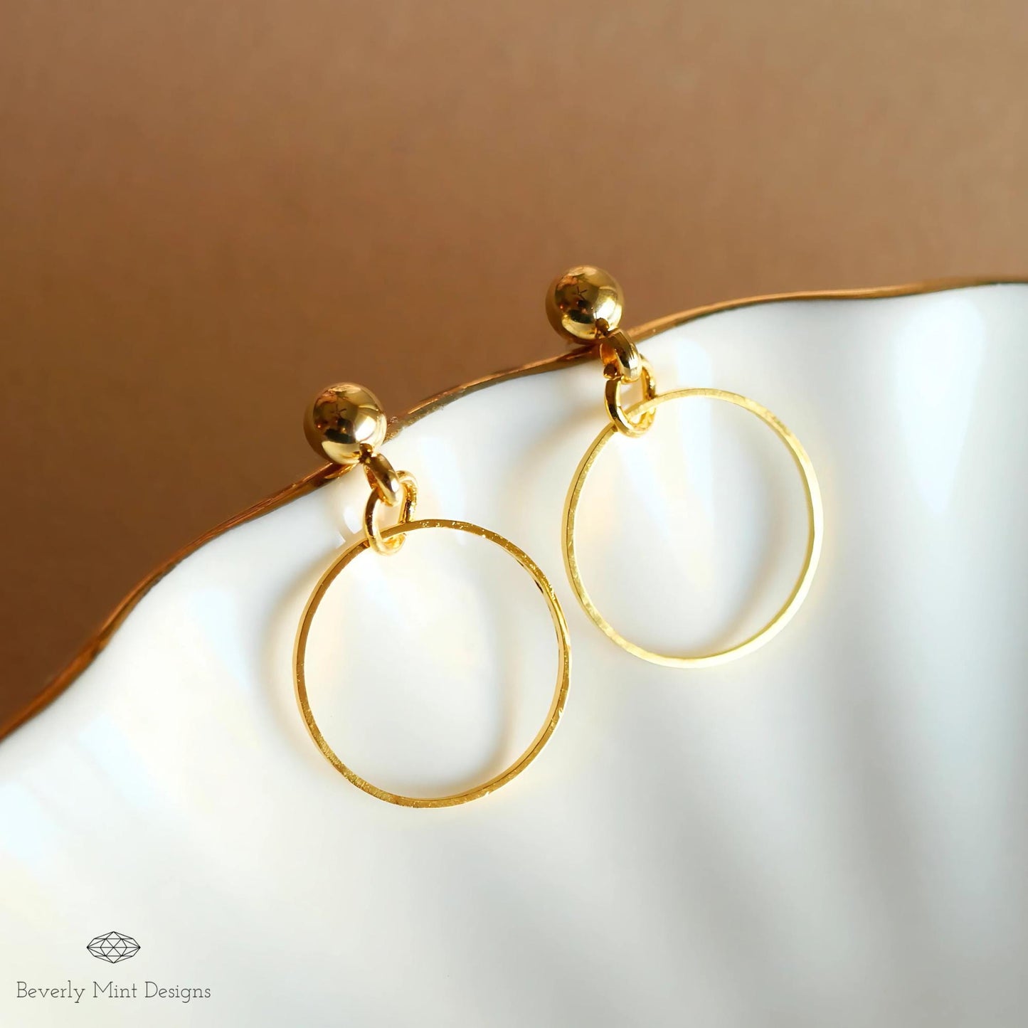 18K Gold Hoop Minimalist Stud Earrings, Simple Open Circle Drop Earrings, Lightweight Modern Geometric Jewelry, Elegant Everyday Earrings