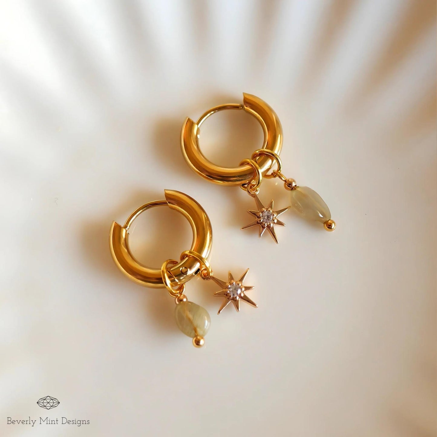 Gold Star Hoop Earrings, Minimalist Dangle Hoops, Celestial Statement Jewelry, 18K Gold Huggie Earrings, Chunky Huggie Hoops, Unique Gift