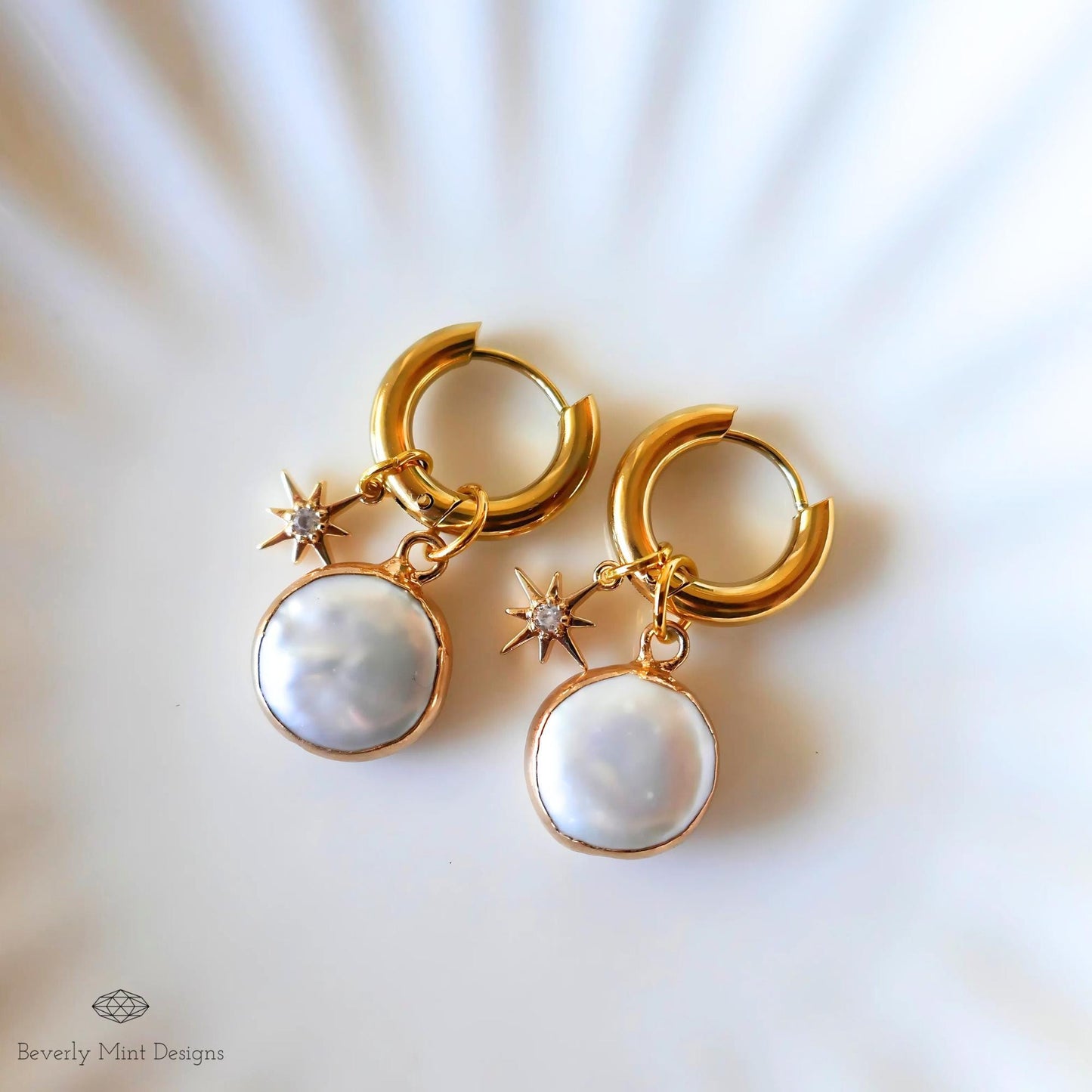Gold Pearl Star Hoop Earrings, Celestial Dangle Earrings, Elegant Pearl Jewelry, Minimalist Statement Earrings, Unique Gift for Her