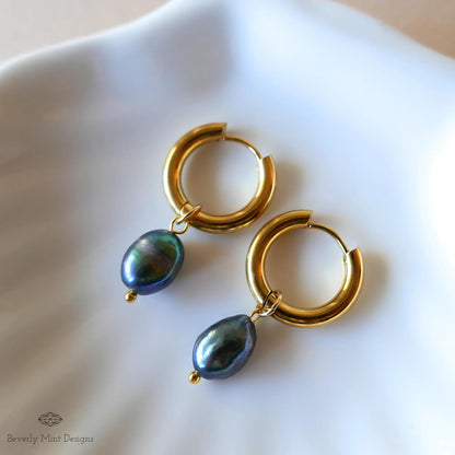 Gold Hoop Earrings with Black Baroque Pearl Beads, Minimalist Pearl Dangle Earrings, Elegant Statement Jewelry, Modern Gift for Her