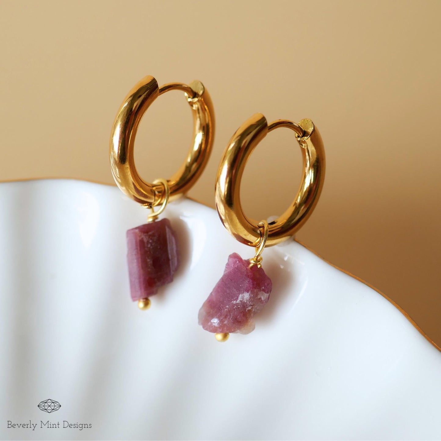 Raw Pink Tourmaline Stone Earrings, 18K Gold Huggie Hoop Earrings with October Birthstone, Red Stone Earrings , Purple/Red Jewelry, Chakra