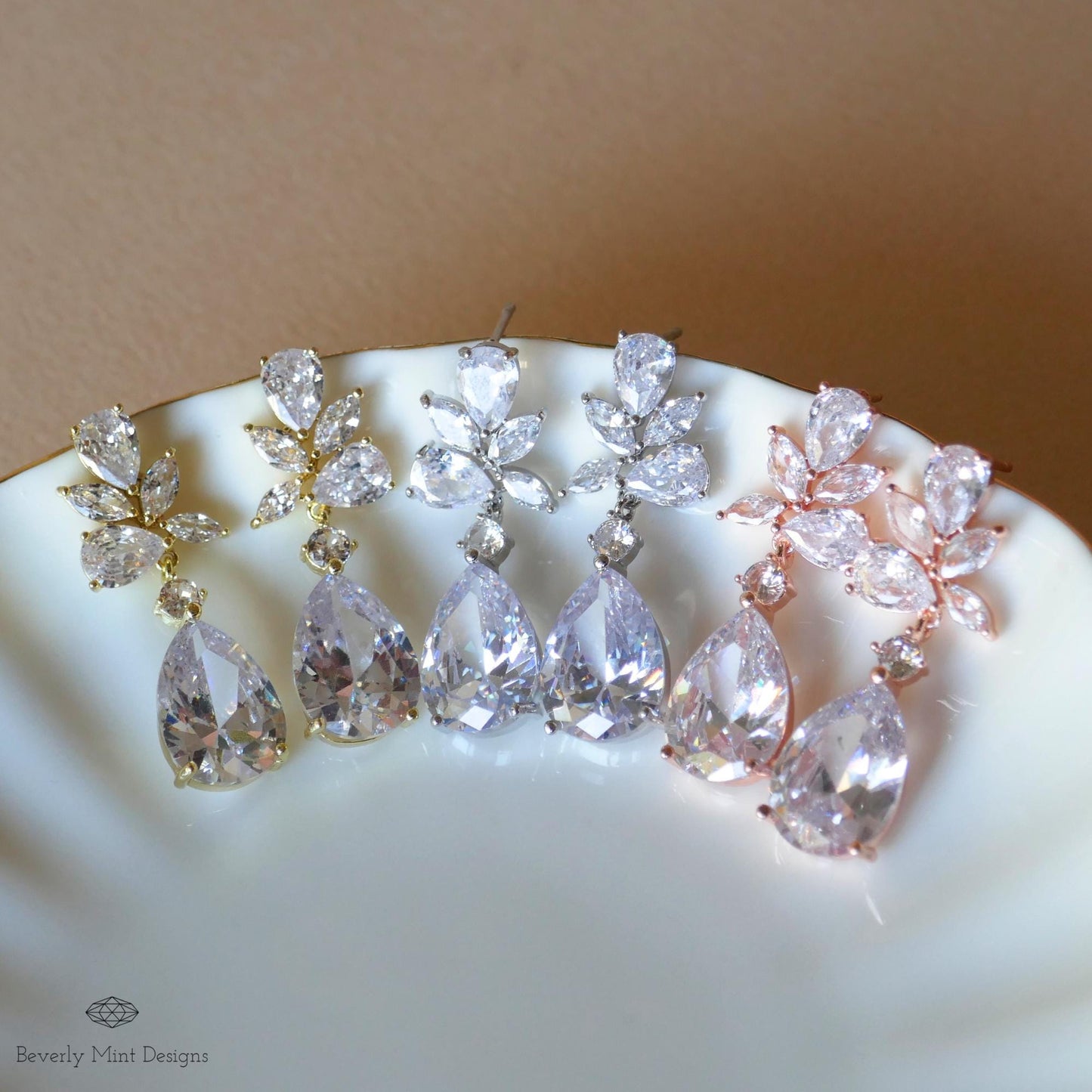 Teardrop Crystal Earrings, Bridal Earrings, Dangle & Drop Earrings with Cubic Zirconia , Earrings for Wedding, Wedding Statement Earrings