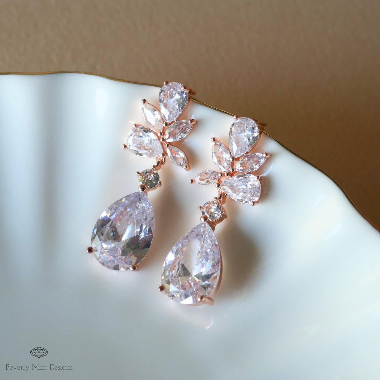 Teardrop Crystal Earrings, Bridal Earrings, Dangle & Drop Earrings with Cubic Zirconia , Earrings for Wedding, Wedding Statement Earrings