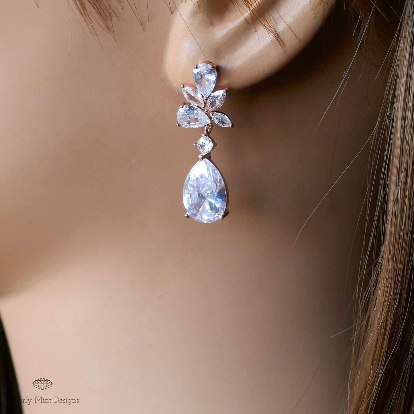 Teardrop Crystal Earrings, Bridal Earrings, Dangle & Drop Earrings with Cubic Zirconia , Earrings for Wedding, Wedding Statement Earrings