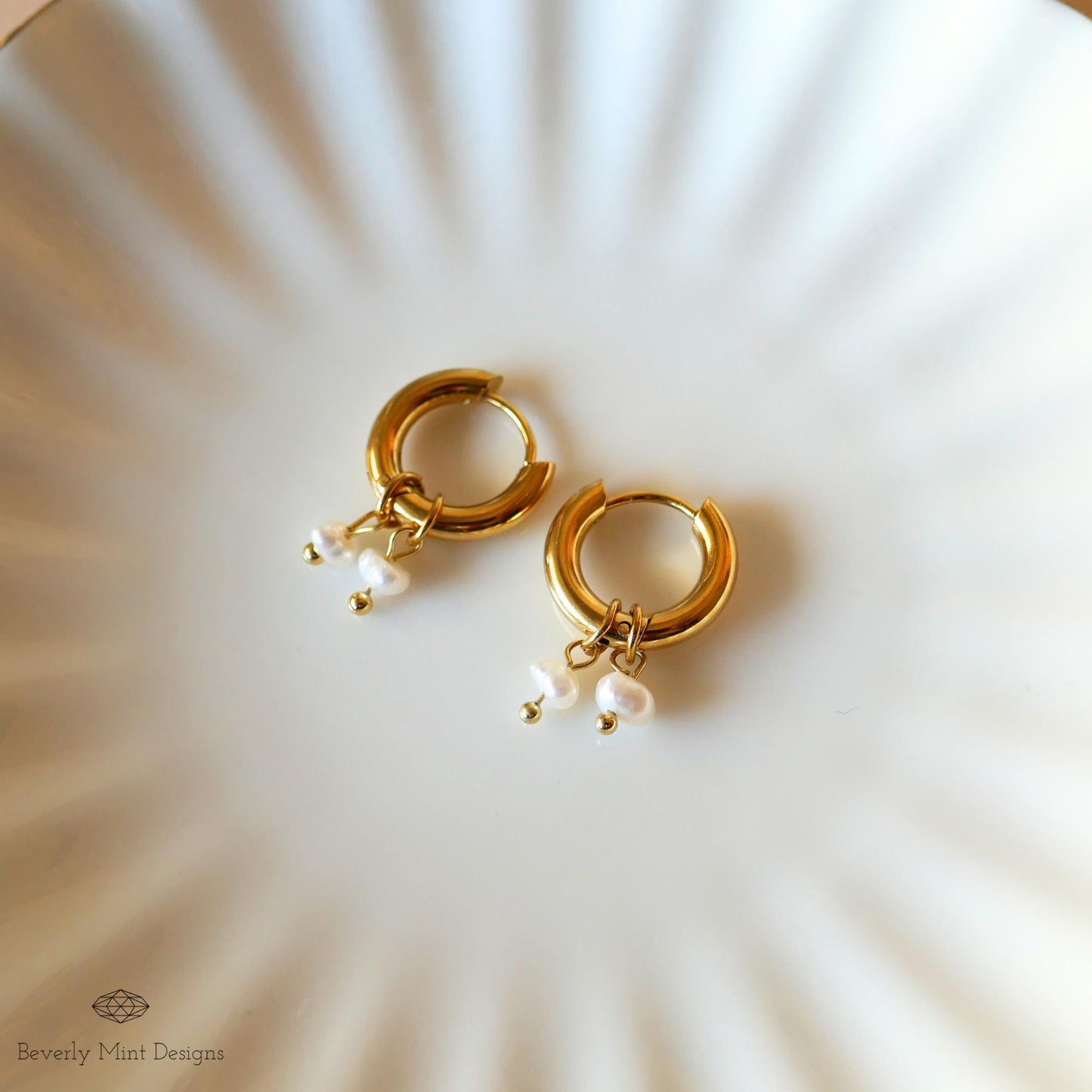 Chunky Huggie Earrings with Mini Pearls , Gold Hoop Earrings , Chunky Hoop with tiny beads , Pearl Glow , Minimalist Pearl Jewelry