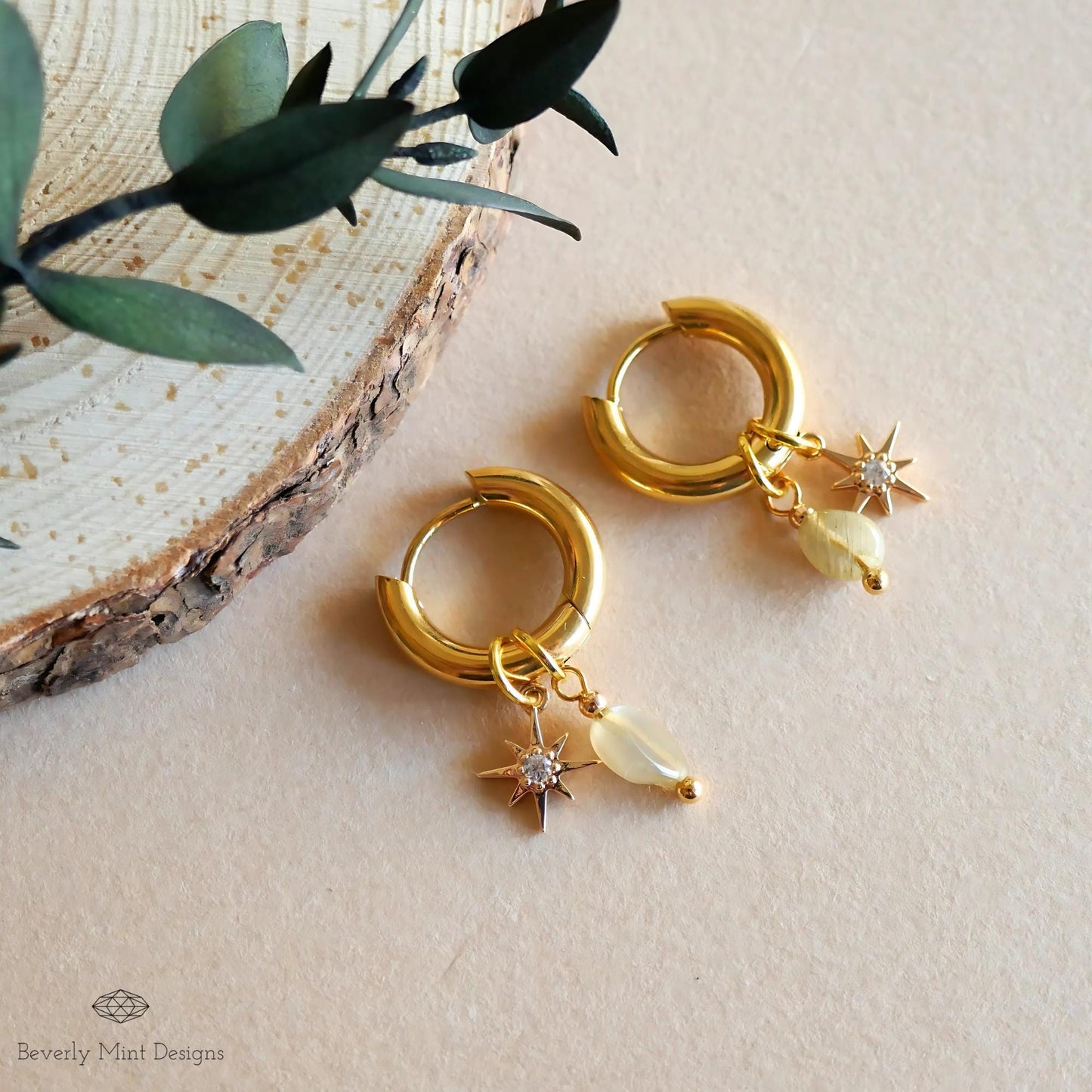 Gold Star Hoop Earrings, Minimalist Dangle Hoops, Celestial Statement Jewelry, 18K Gold Huggie Earrings, Chunky Huggie Hoops, Unique Gift