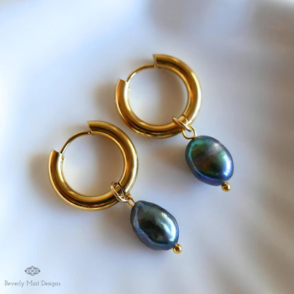 Gold Hoop Earrings with Black Baroque Pearl Beads, Minimalist Pearl Dangle Earrings, Elegant Statement Jewelry, Modern Gift for Her