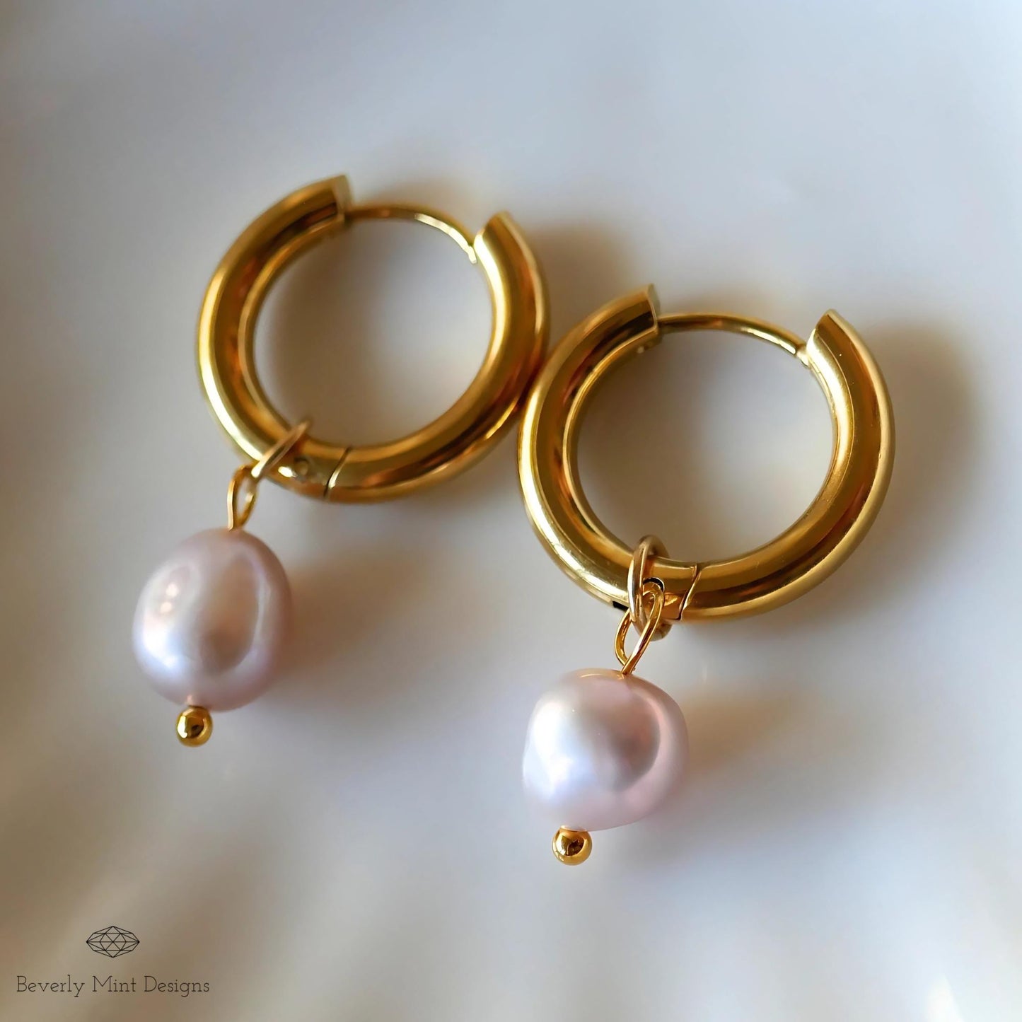 Gold Hoop Earrings with Lavender Baroque Pearl Beads, Minimalist Light Purple Pearl Dangle Earrings, Elegant Statement Jewelry, Classic Gift