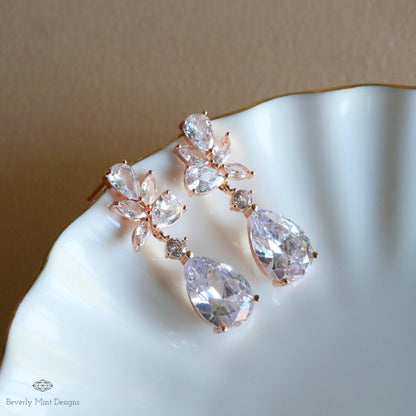 Teardrop Crystal Earrings, Bridal Earrings, Dangle & Drop Earrings with Cubic Zirconia , Earrings for Wedding, Wedding Statement Earrings