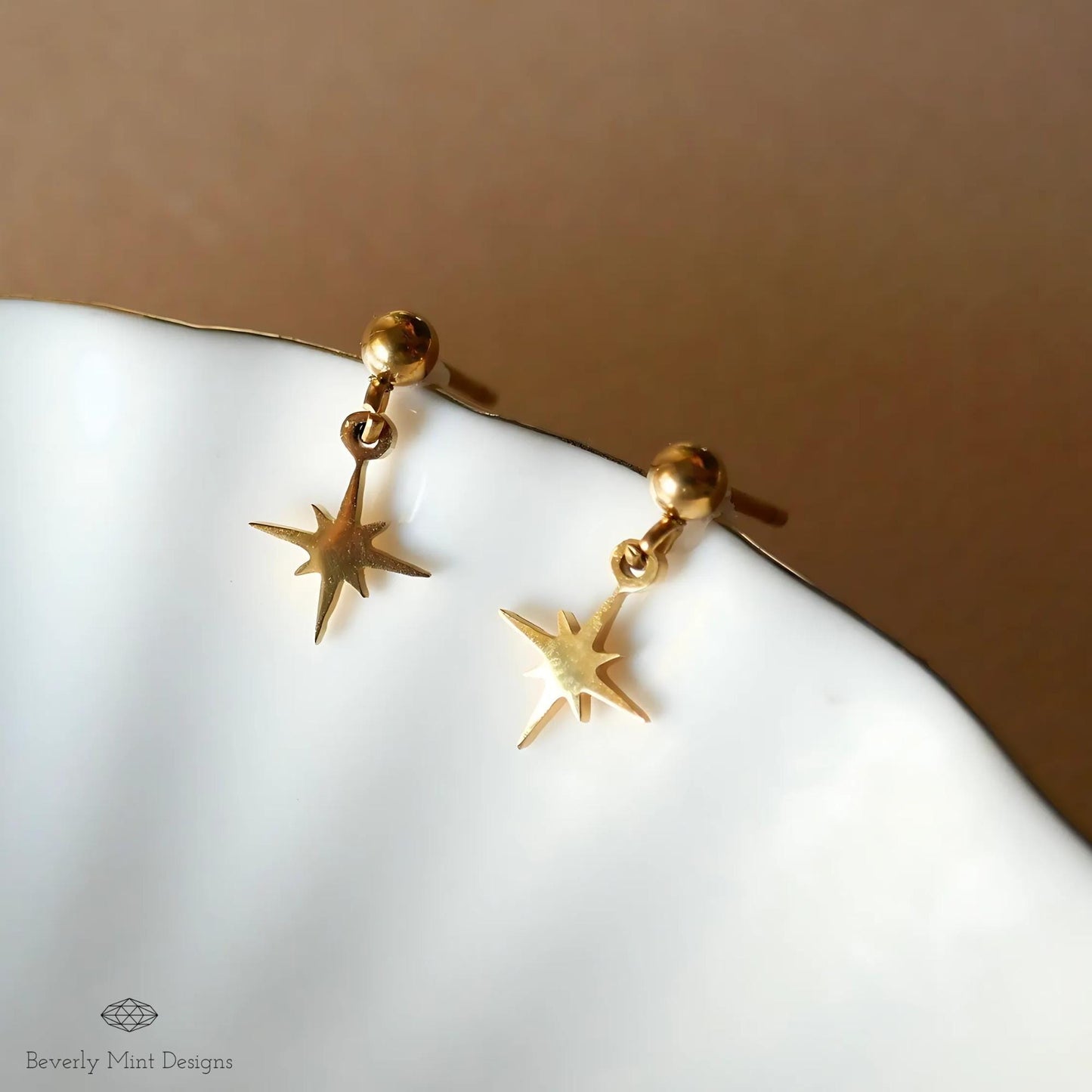 Gold Star Dangle Earrings ,Minimalist Drop Earrings for Women, Starburst Earrings , Everyday Dainty Celestial Jewelry, Dainty Drop Studs