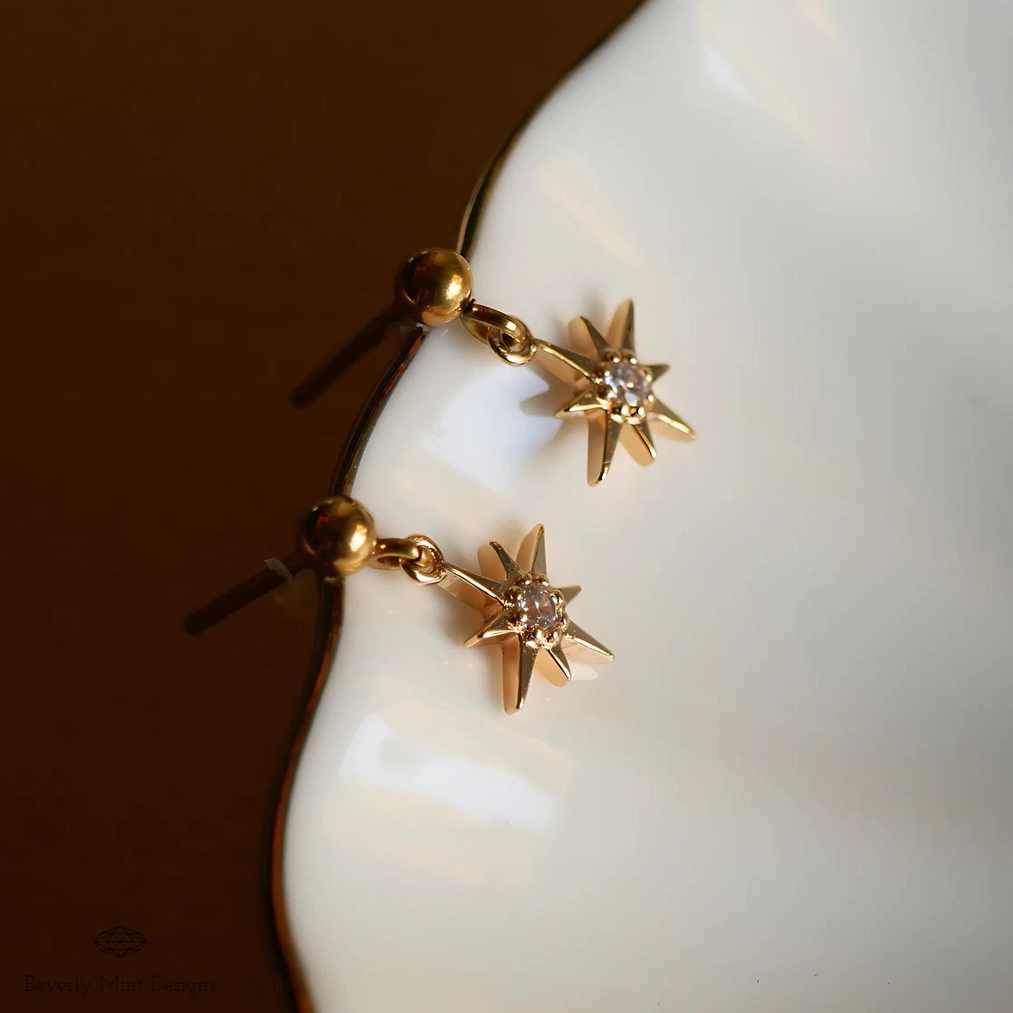 Gold Starburst Dangle Earrings, Minimalist Star Jewelry, Celestial Drop Earrings, Dainty Gold Earrings, Gift for Her, Gift For Her