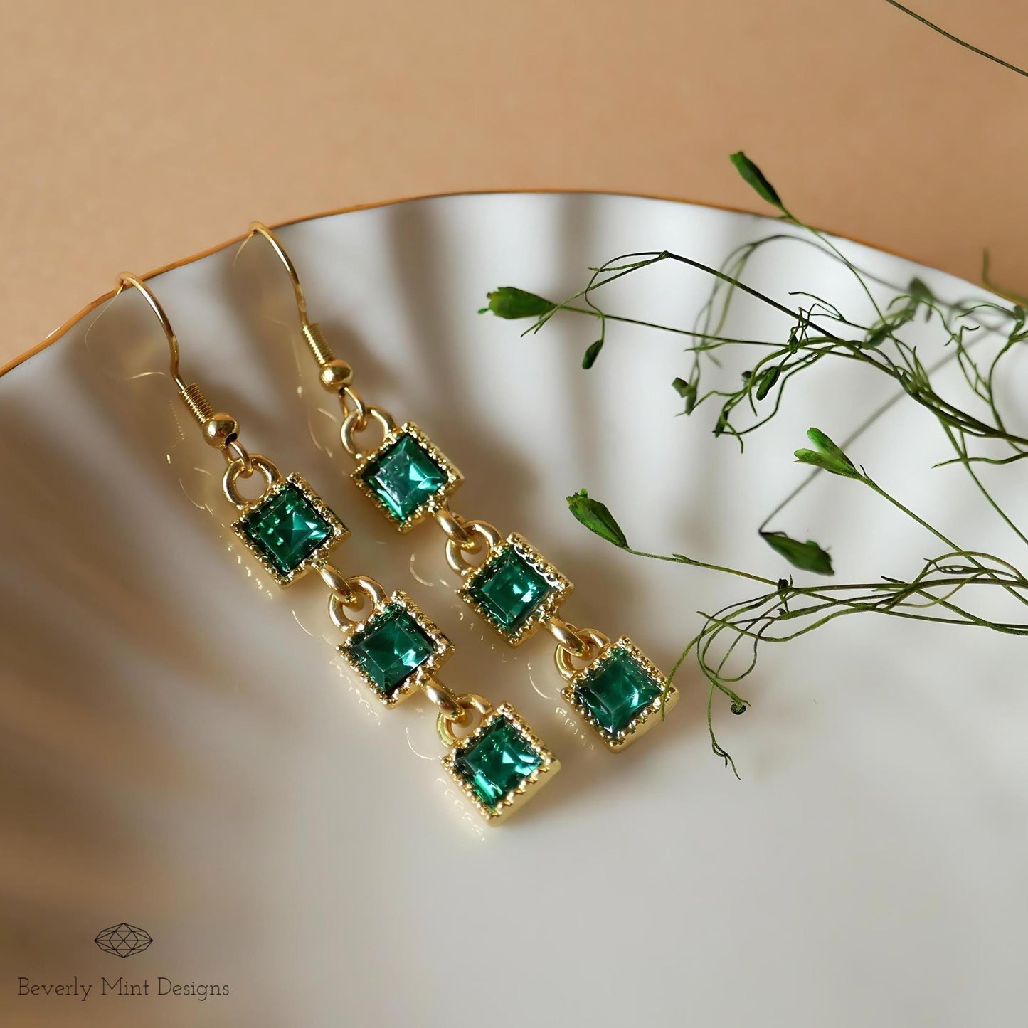 Green Dangle Earrings, 18K Gold Dangle and Drop Earrings with Green Gem Stones, Unique Earrings,  Emerald Green Retro Jewelry