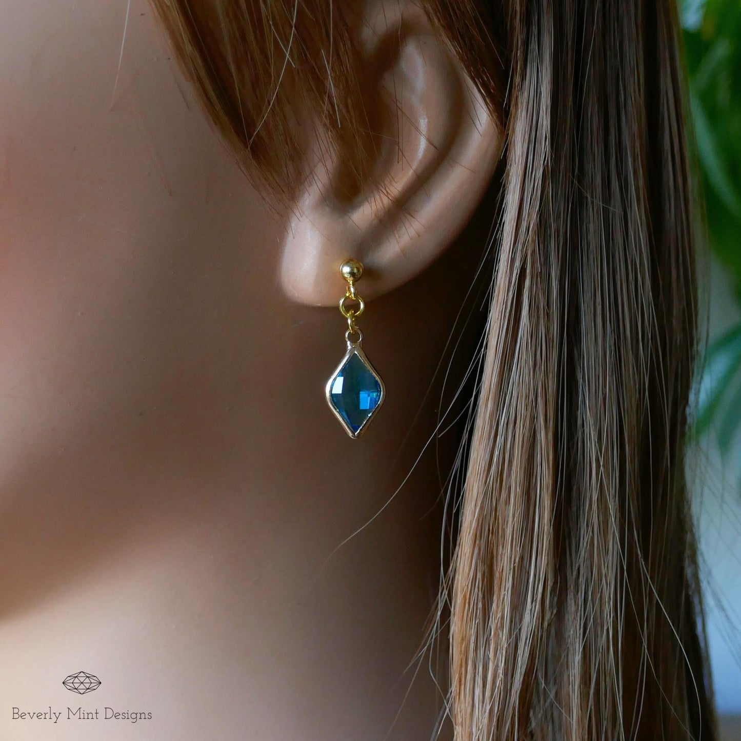 Blue Crystal Stud Earrings , Gold Minimalist Dangle Earrings , Small Drop Earrings for Women ,Something Blue Earrings, Handmade Jewelry Gift