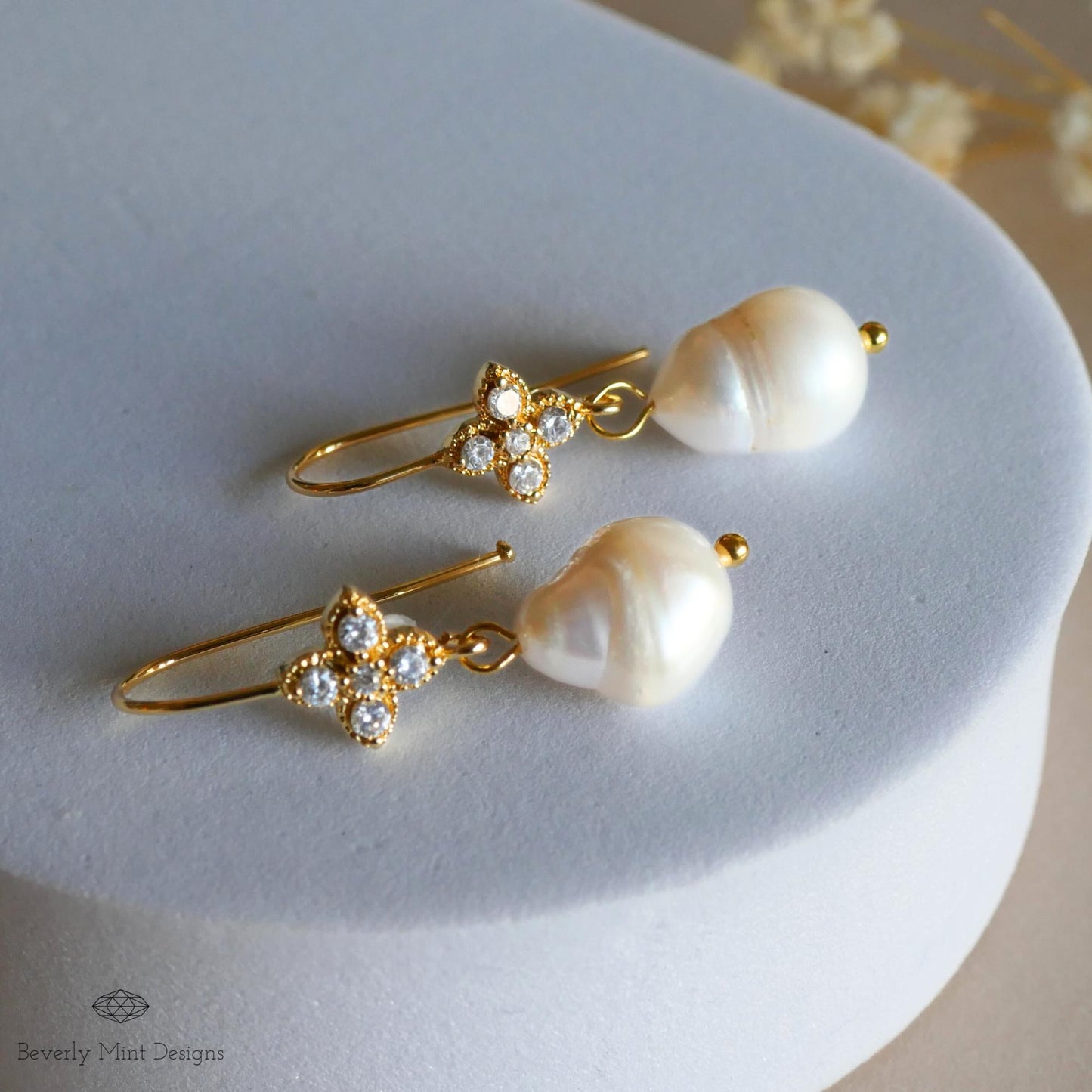 Gold Pearl Drop Earrings, Baroque Pearl Earrings, Bridal Earrings, Dangle Earrings, Wedding Jewelry, Elegant Gift for Her, Handmade jewelry
