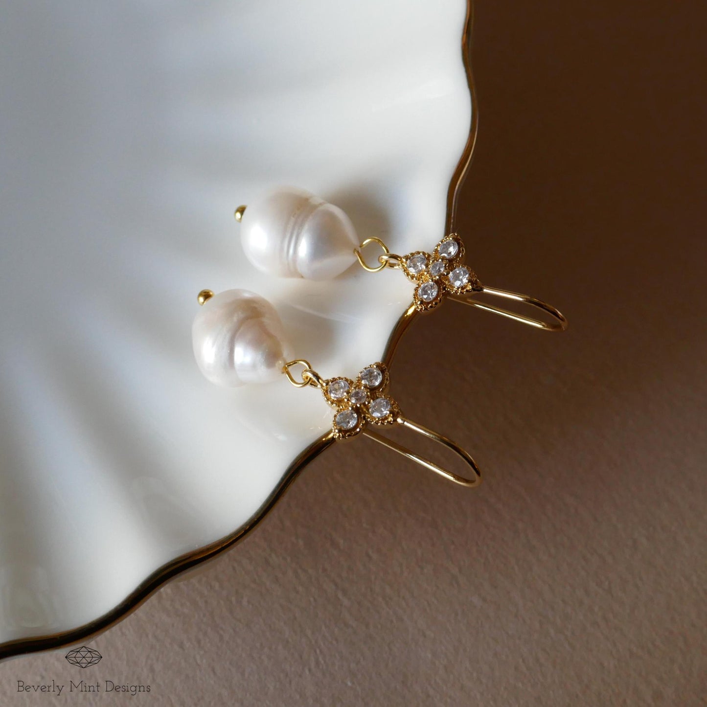 Gold Pearl Drop Earrings, Baroque Pearl Earrings, Bridal Earrings, Dangle Earrings, Wedding Jewelry, Elegant Gift for Her, Handmade jewelry