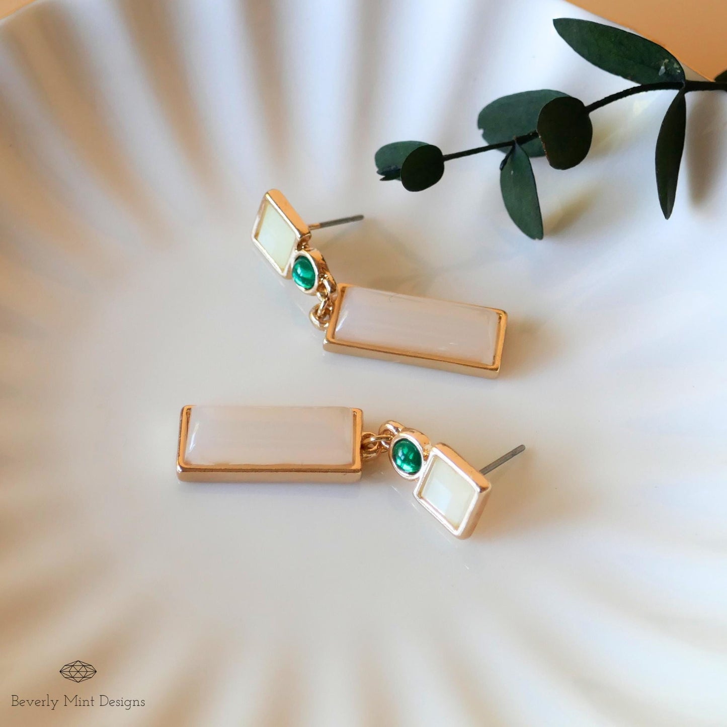 Geometric Earrings with Green Stones , Vintage Style Earrings Dangle and Drop Earrings, Green Drop Earrings, Gift For Her