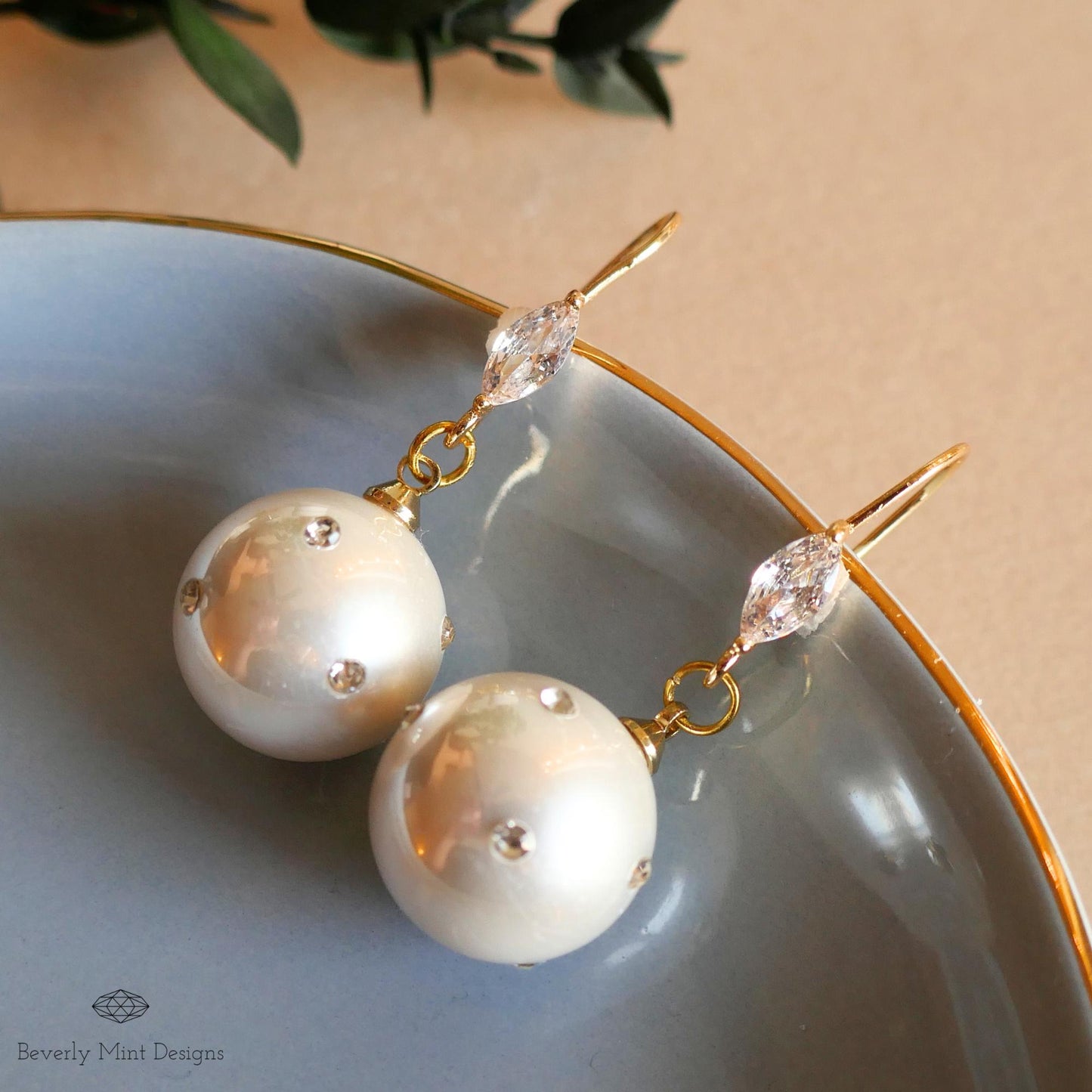 Crystal and Pearl Drop Earrings, Handmade Pearl Earrings, Elegant Gold Dangle Jewelry for Women, Cubic Zirconia Earrings, Gift For Her