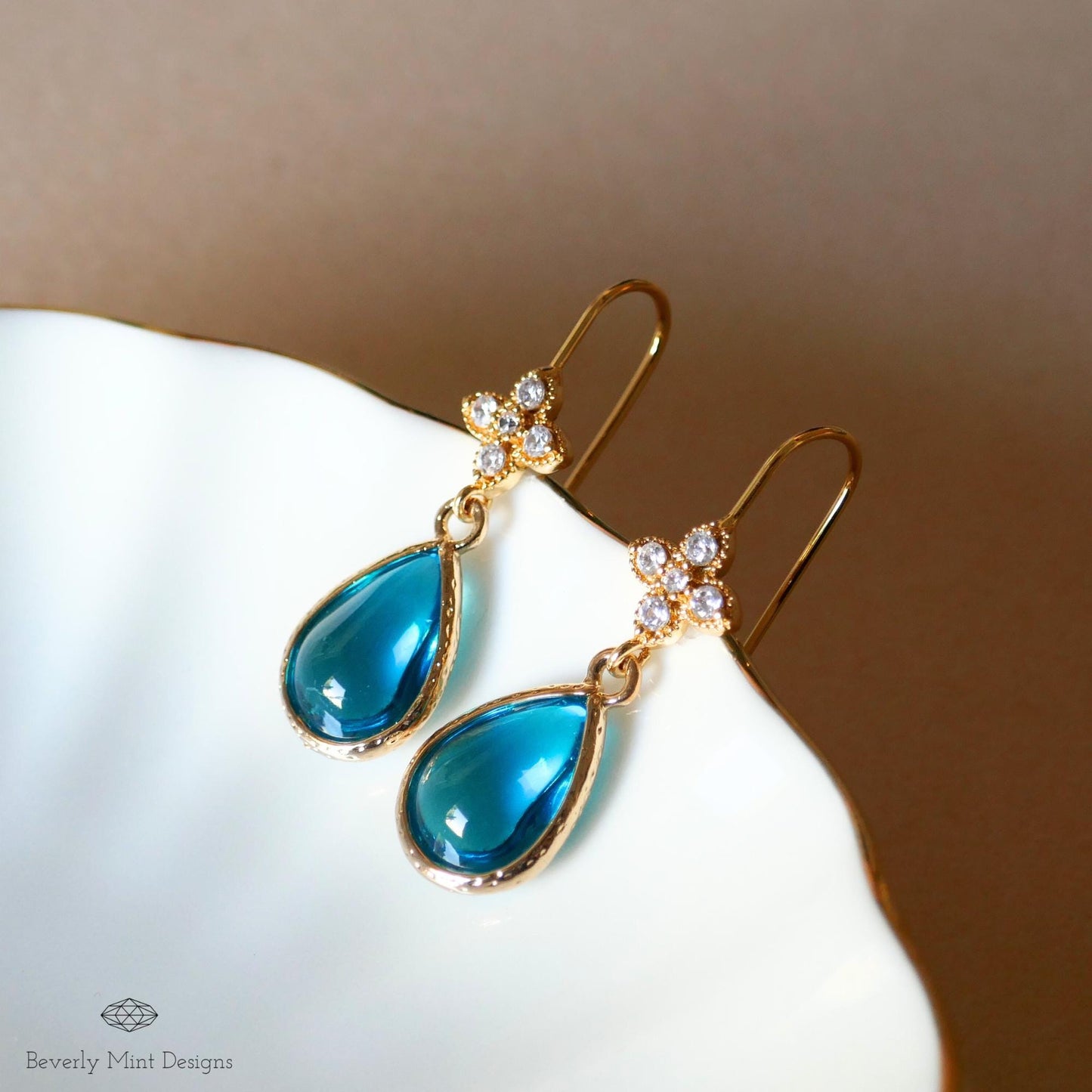 Deep Blue Teardrop Earrings, Blue Teardrop Earrings , Gold Bridal Dangle Earrings with Crystal Accents, Vintage-Inspired Blue Drop Earrings