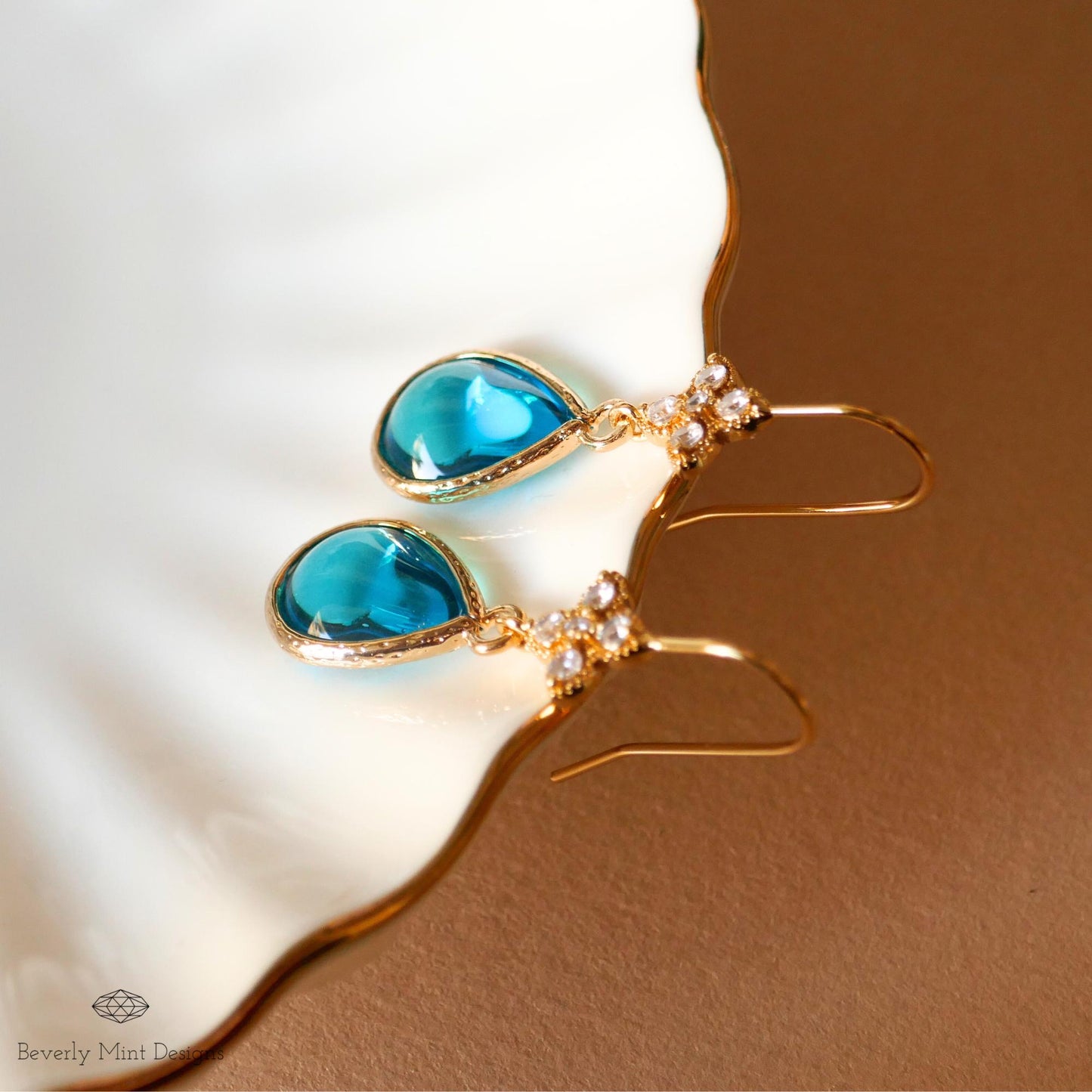 Deep Blue Teardrop Earrings, Blue Teardrop Earrings , Gold Bridal Dangle Earrings with Crystal Accents, Vintage-Inspired Blue Drop Earrings