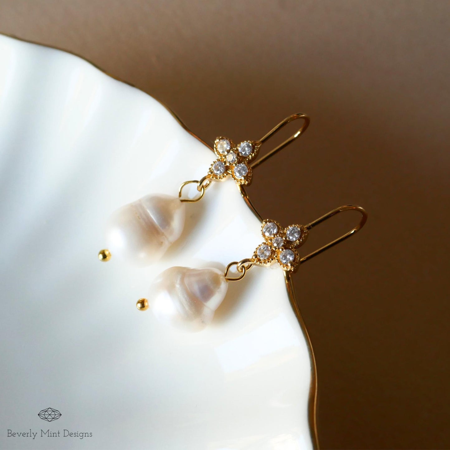 Gold Pearl Drop Earrings, Baroque Pearl Earrings, Bridal Earrings, Dangle Earrings, Wedding Jewelry, Elegant Gift for Her, Handmade jewelry