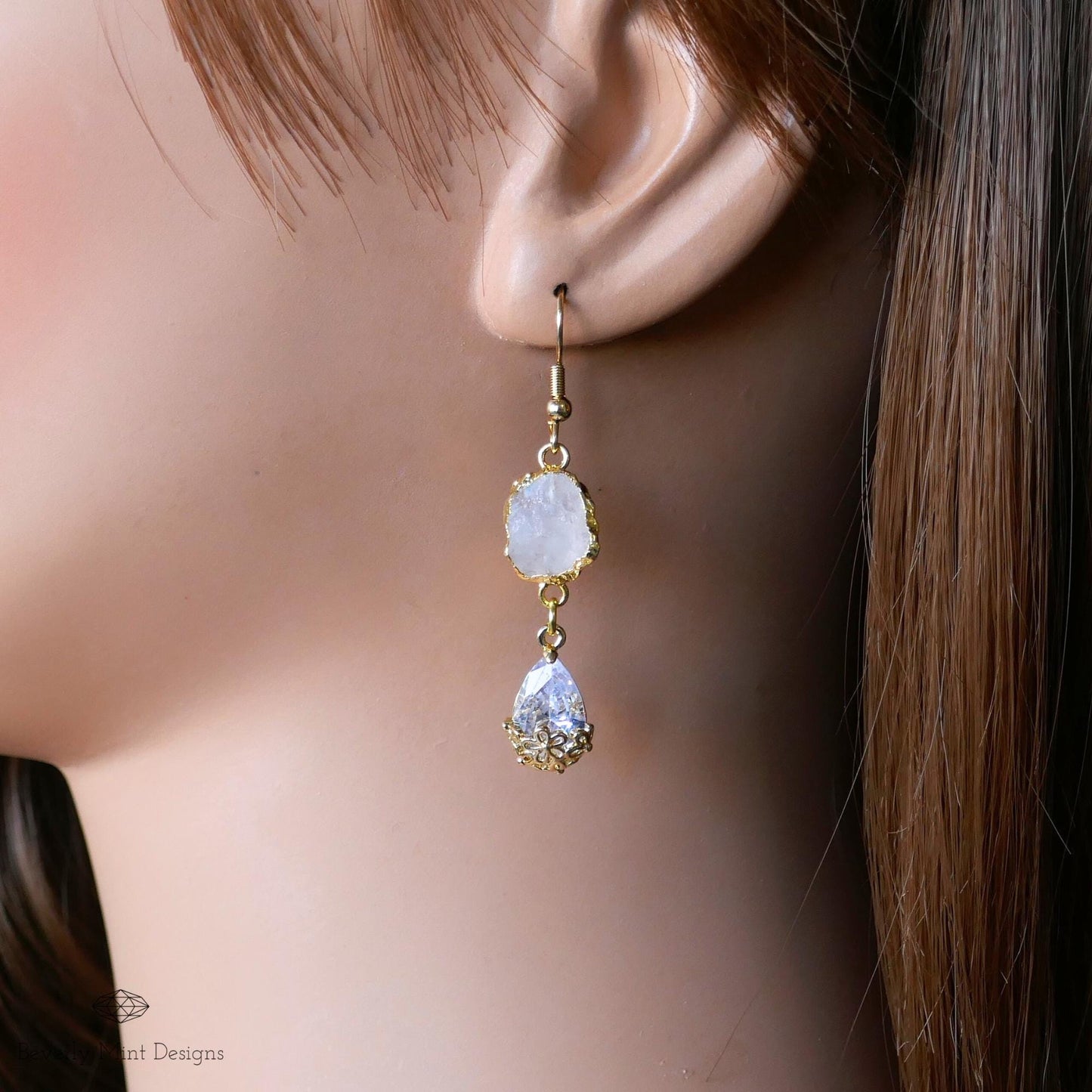 Moonstone Dangle Earrings, White Crystal Drop Earrings, Gold Gemstone Jewelry, June Birthstone Gift, Boho Bridal Earrings, Gift for Her