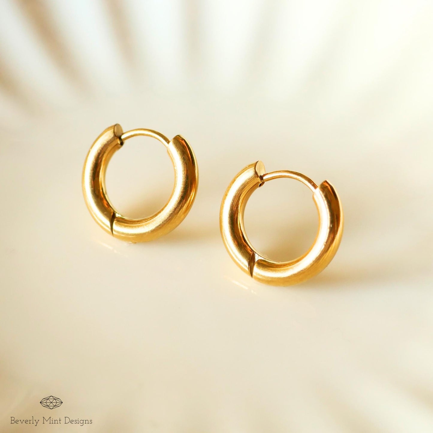 Gold Huggie Hoop Earrings , Chunky Gold Hoops, Minimalist Everyday Earrings ,18K Gold Plated Huggies , Dainty Gold Earrings