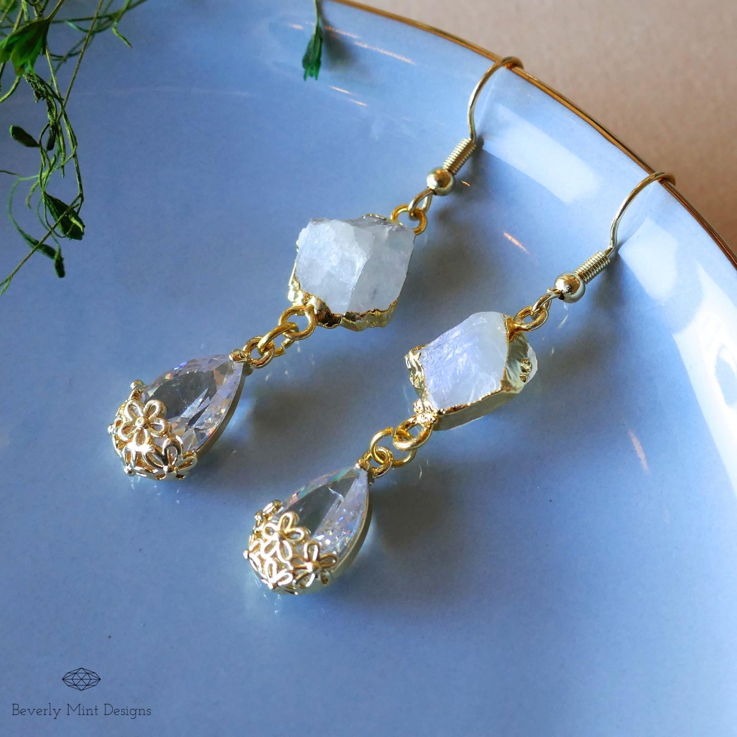 Moonstone Dangle Earrings, White Crystal Drop Earrings, Gold Gemstone Jewelry, June Birthstone Gift, Boho Bridal Earrings, Gift for Her