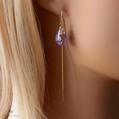 Pressed Flower Threader Earrings, Gold Chain Earrings, Resin Floral Jewelry, Dainty Drop Earrings, Nature Inspired Gift for Her