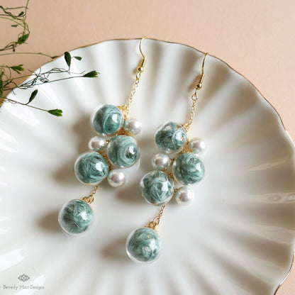 Bubble Earrings , Dangle Glass Beaded Earrings with Pearls, Gold Chain Lightweight Fairycore Jewelry, Sensitive Ear & Clip-On Options