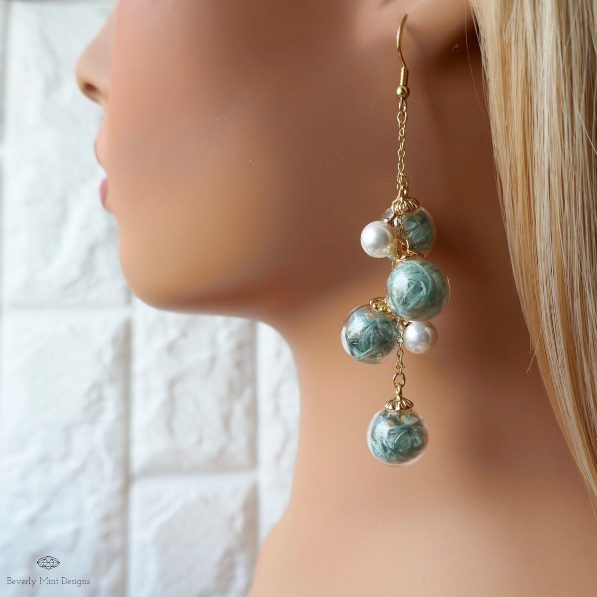 Bubble Earrings , Dangle Glass Beaded Earrings with Pearls, Gold Chain Lightweight Fairycore Jewelry, Sensitive Ear & Clip-On Options