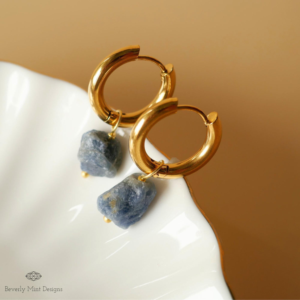 Raw Sapphire Stone Earrings, 18K Gold Huggie Hoop Earrings with September Birthstone, Blue Stone Earrings , Blue Jewelry, Gift For Her