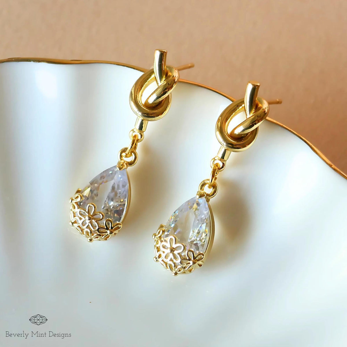 Gold Knot Crystal Drop Earrings, Elegant Teardrop Dangle Jewelry, Minimalist Earrings, Sparkling Floral Statement Earrings