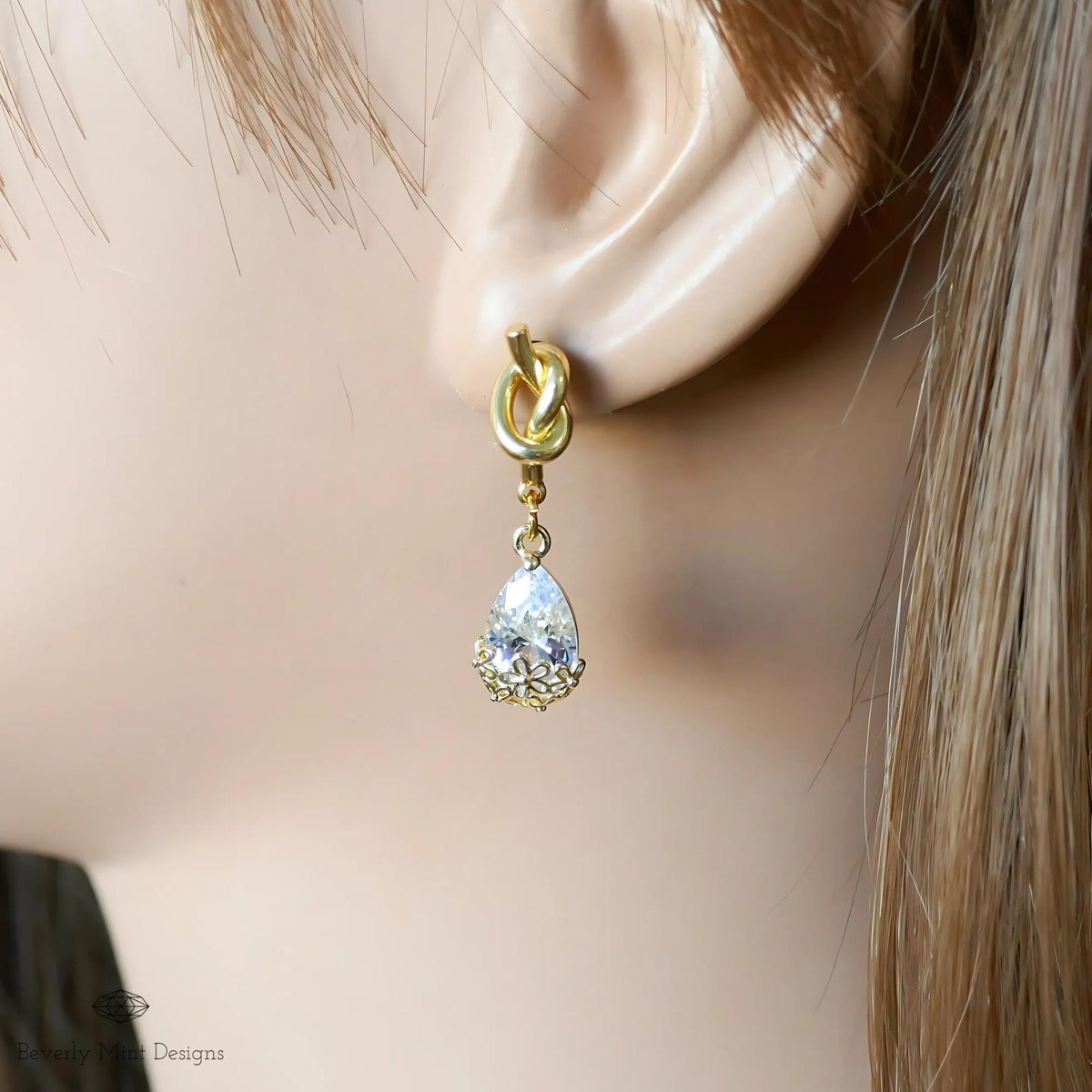 Gold Knot Crystal Drop Earrings, Elegant Teardrop Dangle Jewelry, Minimalist Earrings, Sparkling Floral Statement Earrings
