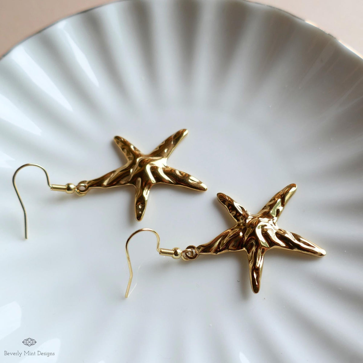 Gold Sculptural Starfish Earrings, Ocean Inspired Earrings , Artistic Coastal Statement Jewelry, Sensitive Ear & Clip-On Options