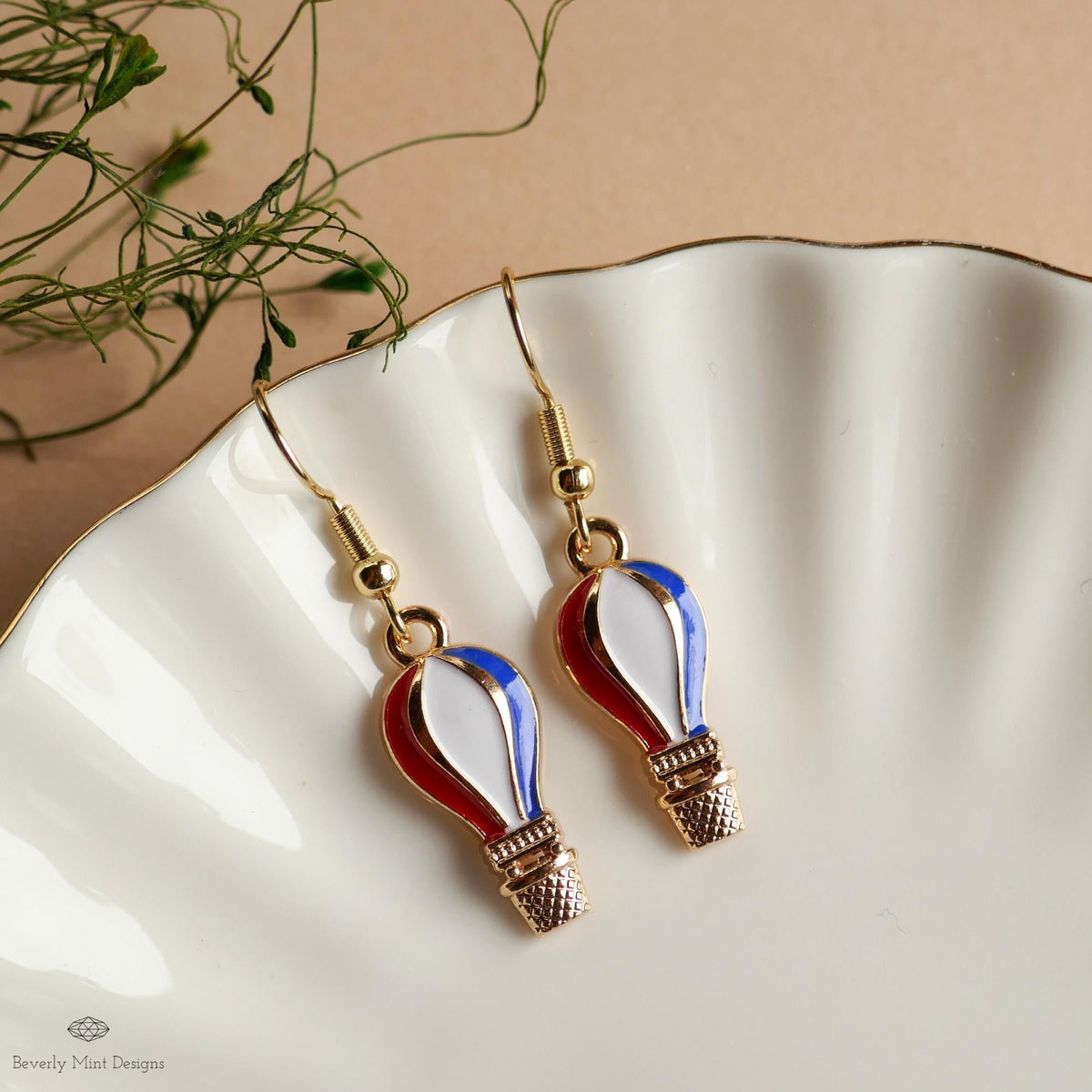 Patriotic Hot Air Balloon Earrings , Red White Blue Dangle Jewelry, USA 4th of July Earrings, Sensitive Ear & Clip-On Options