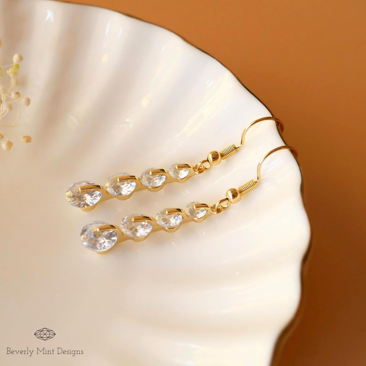 18K Gold Crystal Zircon Drop Earrings, Long Dangle Earrings, Elegant Zircon Jewelry, Sensitive Ear & Clip-On Options
