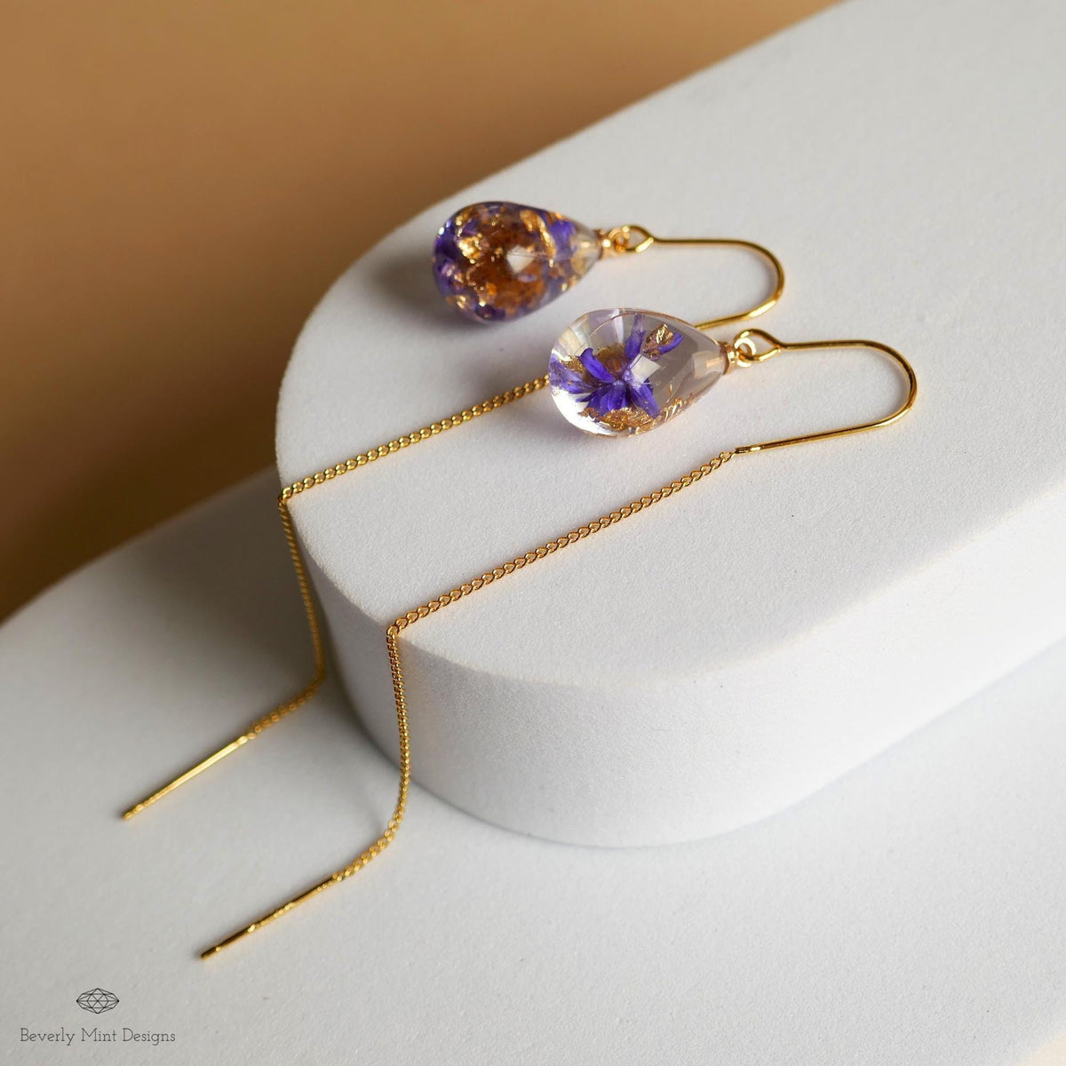 Pressed Flower Threader Earrings, Gold Chain Earrings, Resin Floral Jewelry, Dainty Drop Earrings, Sensitive Ear & Clip-On Options