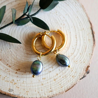 Gold Hoop Earrings with Black Baroque Pearl Beads, Minimalist Pearl Dangle Earrings, Elegant Statement Jewelry, Modern