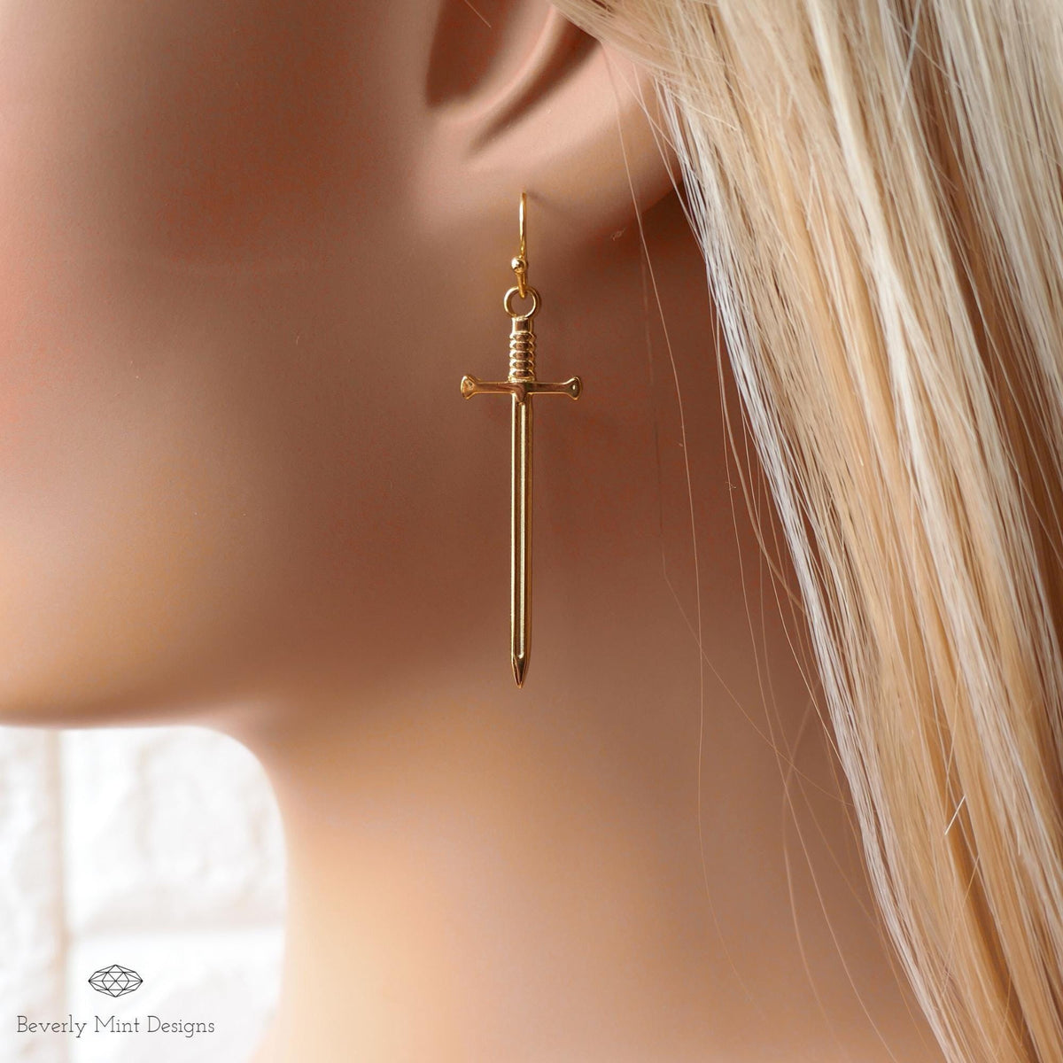 Gold Sword Earrings, Minimalist Dagger Earrings, Fantasy Warrior Jewelry, Gothic Drop Earrings, Sensitive Ear & Clip-On Options