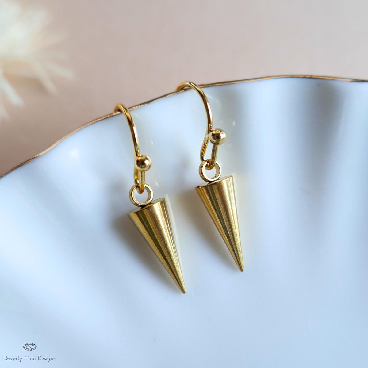 Gold Spike Earrings, Cone Drop Earrings, Minimalist Dangle Earrings, Edgy Gold Jewelry, Modern Earrings, Sensitive Ear & Clip-On Options
