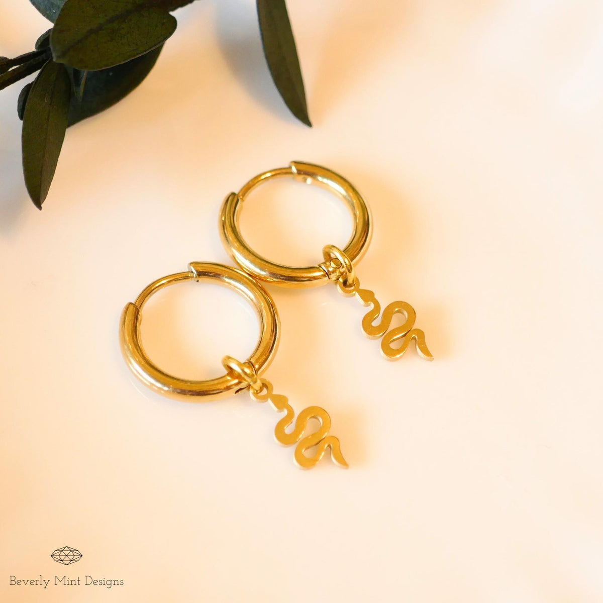Gold Tiny Snake Hoop Earrings, Minimalist Serpent Jewelry, Dainty Lightweight Hoops for Women, Stylish Animal Dangle Earrings