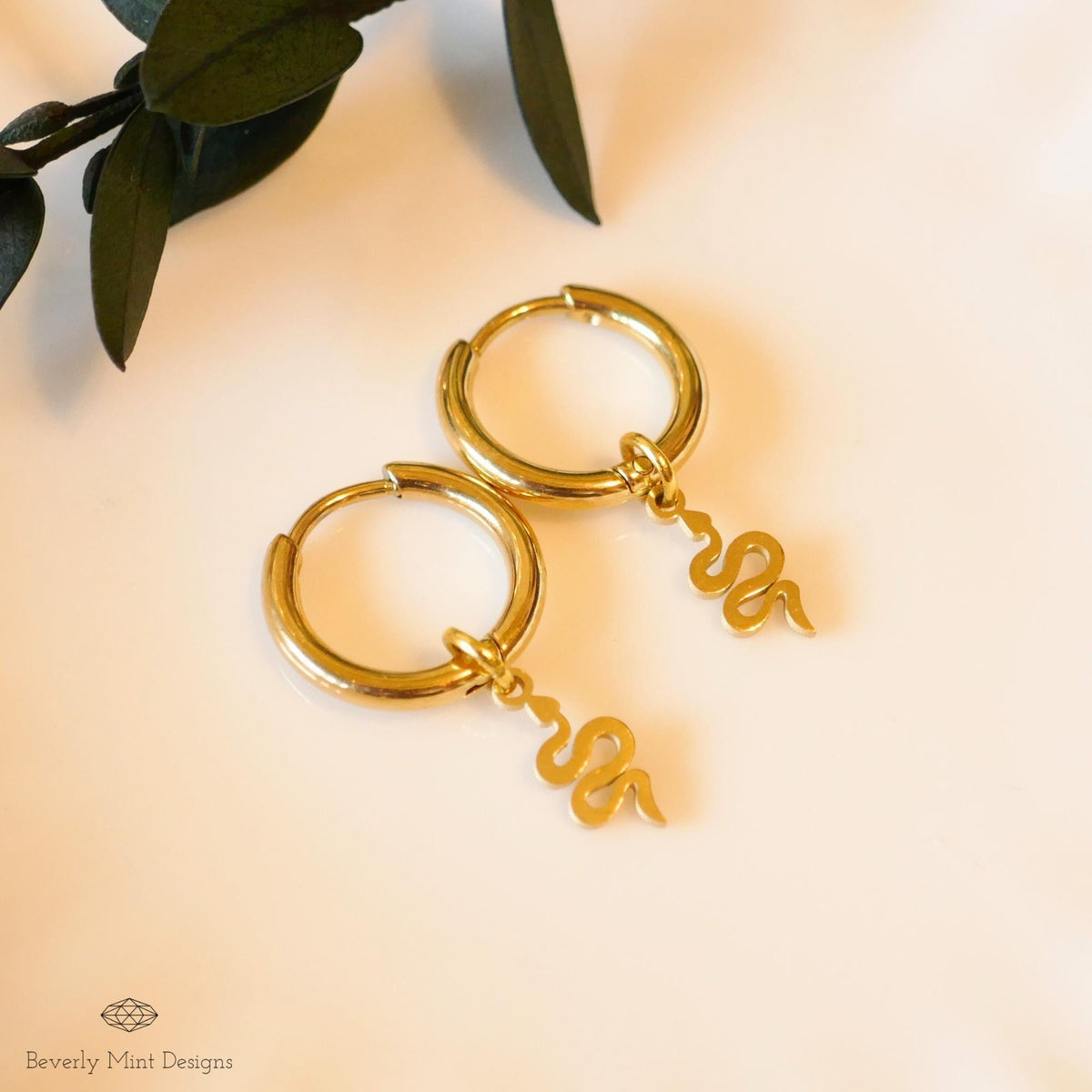 Gold Tiny Snake Hoop Earrings, Minimalist Serpent Jewelry, Dainty Lightweight Hoops for Women, Stylish Animal Dangle Earrings