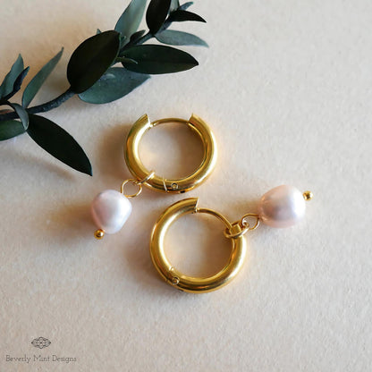 Gold Hoop Earrings with Lavender Baroque Pearl Beads, Minimalist Light Purple Pearl Dangle Earrings, Elegant Statement Jewelry, Classic Gift